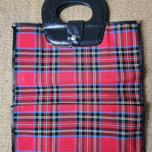 Tartan pattern shopper bag.